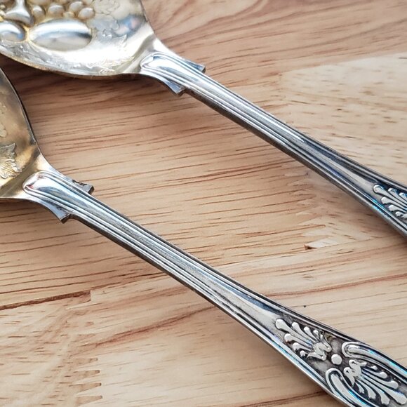 Sheffield England EPNS A1 Silverplate Salad Serving Set Fruit Embossed Gold Wash - Picture 9 of 15
